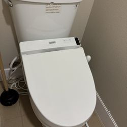 TOTO Washlet Electronic Bidet Toilet Seat