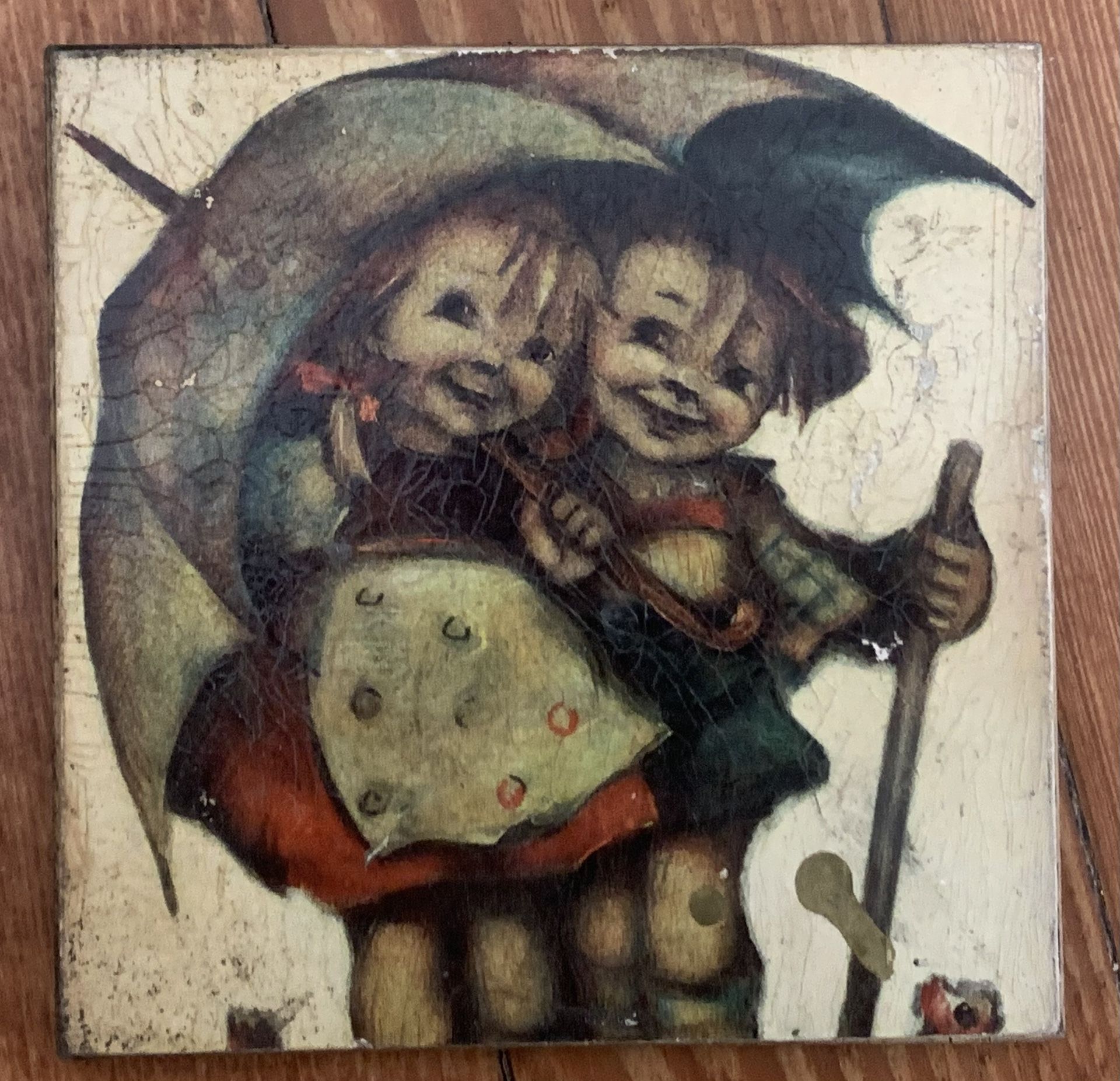 Vintage Hummel small hanging wall plaque