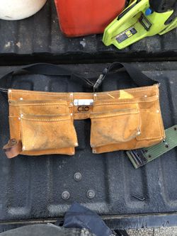 Leather tool belt