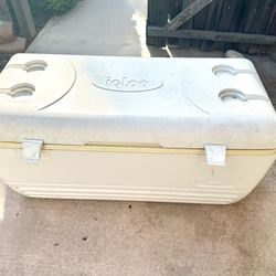 EXTRA LARGE Igloo Cooler Ice Chest