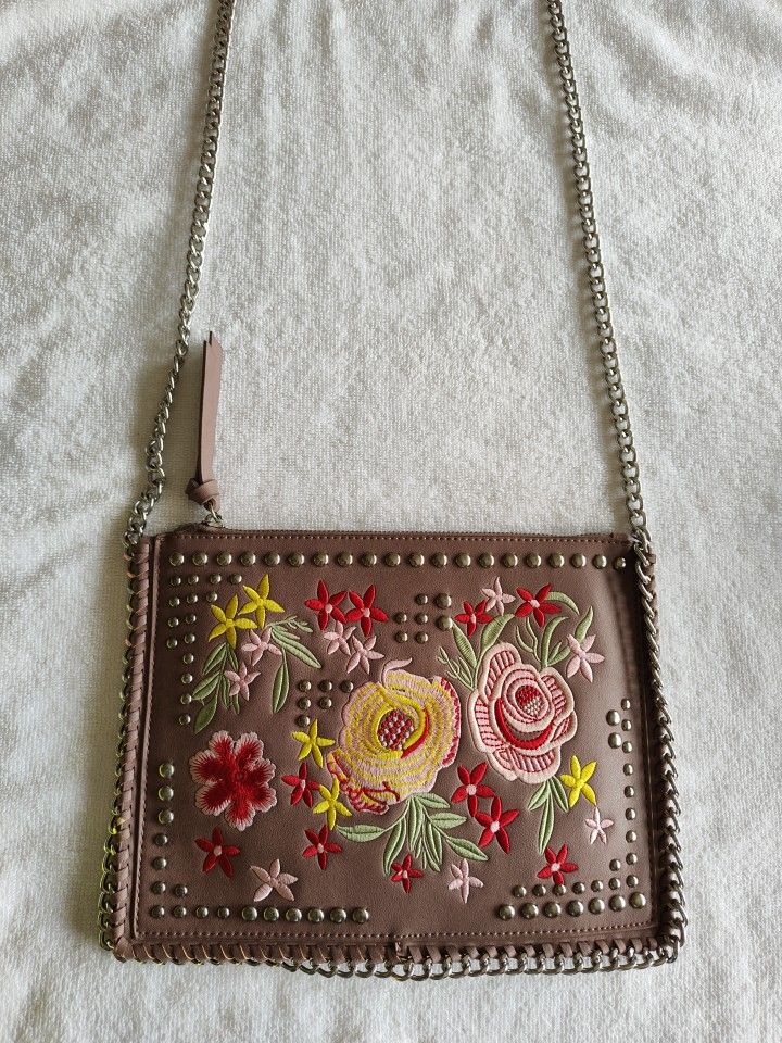 Urban Expressions Boutique Brand Floral Embroidered Crossbody Bag Clutch 