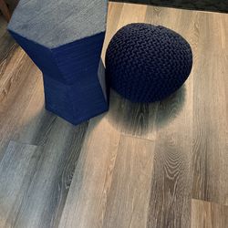FREE Dark blue side table and 2 pouf ottomans