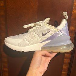 Nike Women's Air Max 270 Shoes