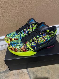 Kobe protro 4 wizenard size 10.5 brand new