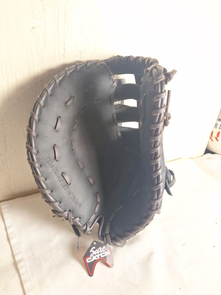 First Base Mitt, Adult .. 12.5"