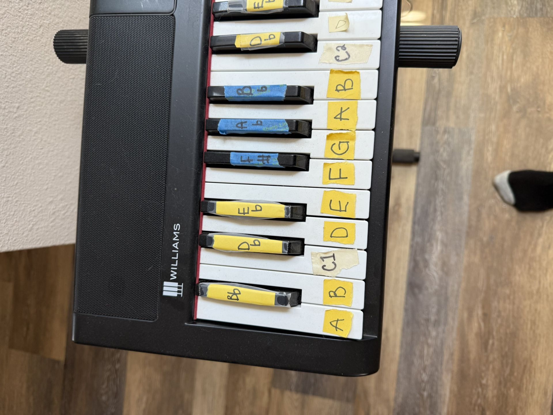 Electric Keyboard 