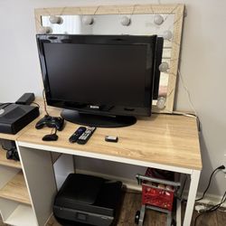 Desk With Light Up Vanity Mirror & 32 Inch TV