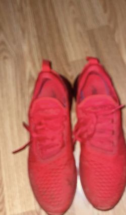 Air max 270s red size 8