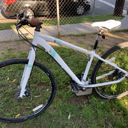Diamondback Hybrid Bike