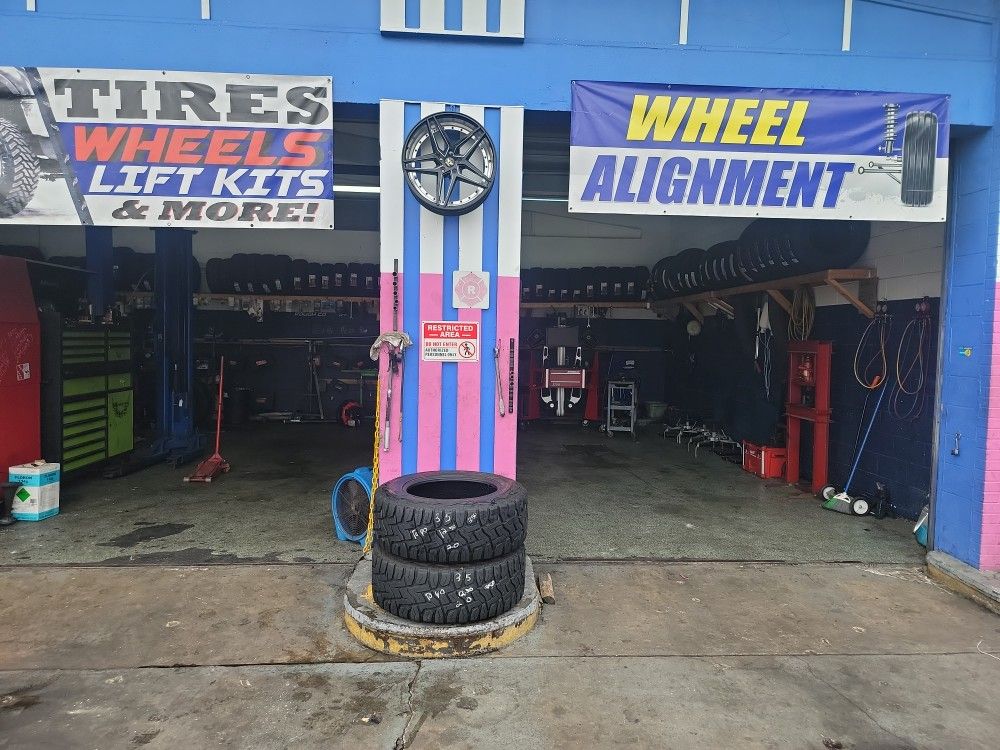 2 Used Toyo Open Country RT 35/12.50/R20