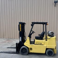 Hyster 8000 lbs capacity forklift