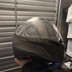 Motorcycle helmet