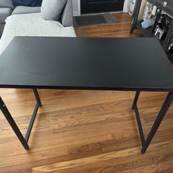 DESK $25.  - Mesa