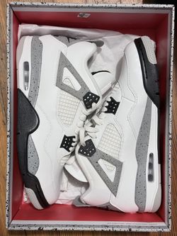 Air Jordan 4 “White Cement” Size 11 DS