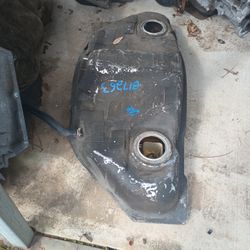 2003 Infiniti G35 Fuel Tank 