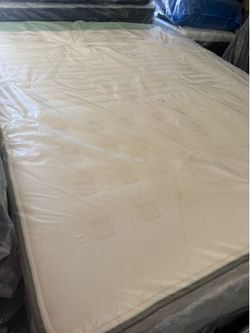 Queen size bed mattress avocado extra firm organic latex natural Serta Sealy king koil saatva nectar Casper Stearns & foster Aireloom Kluft hotel beau