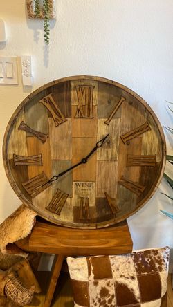 Wood wine barrel clock