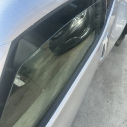 Glass for Nissan 370z 2016  