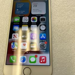 iPhone 7 factory unlock to any carrier 32 GB good condition