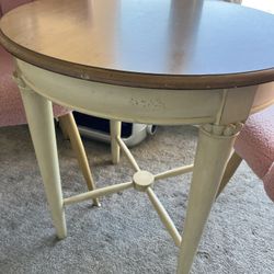 small table with 2 accent chairs