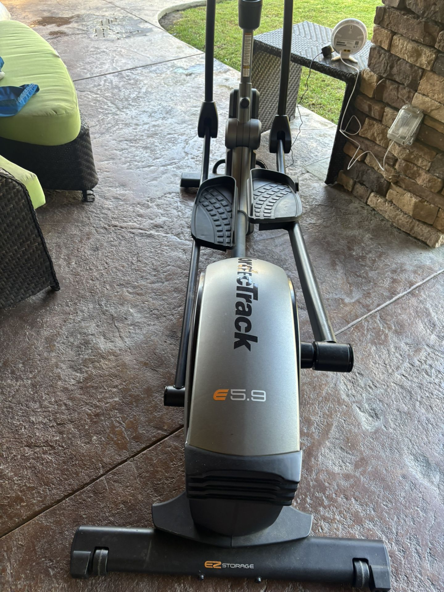 E5.9 Nordic Track Elliptical