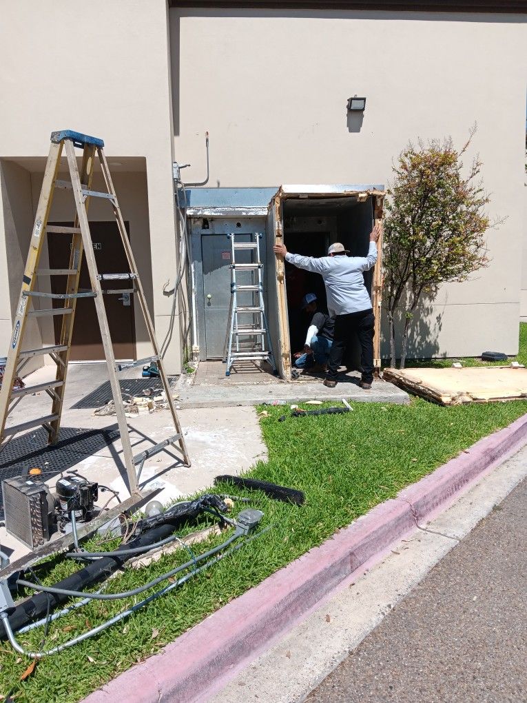 Used , Walk In , Freezer Cooler Combo for Sale in San Antonio, TX OfferUp