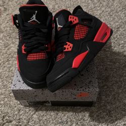 Jordan 4s