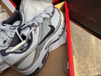 Nike Air max moto 2k size 7
