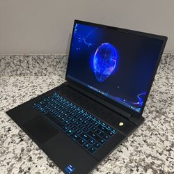 Alienware RTX 4070 M16 R1 Gaming Laptop
