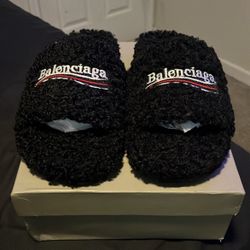Balenciaga Men’s Fur Slides 