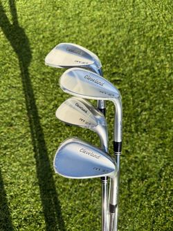 NEW Cleveland RTZ 2 Wedges MID Golf Clubs
