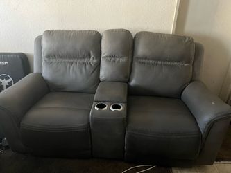 Recliner sofa