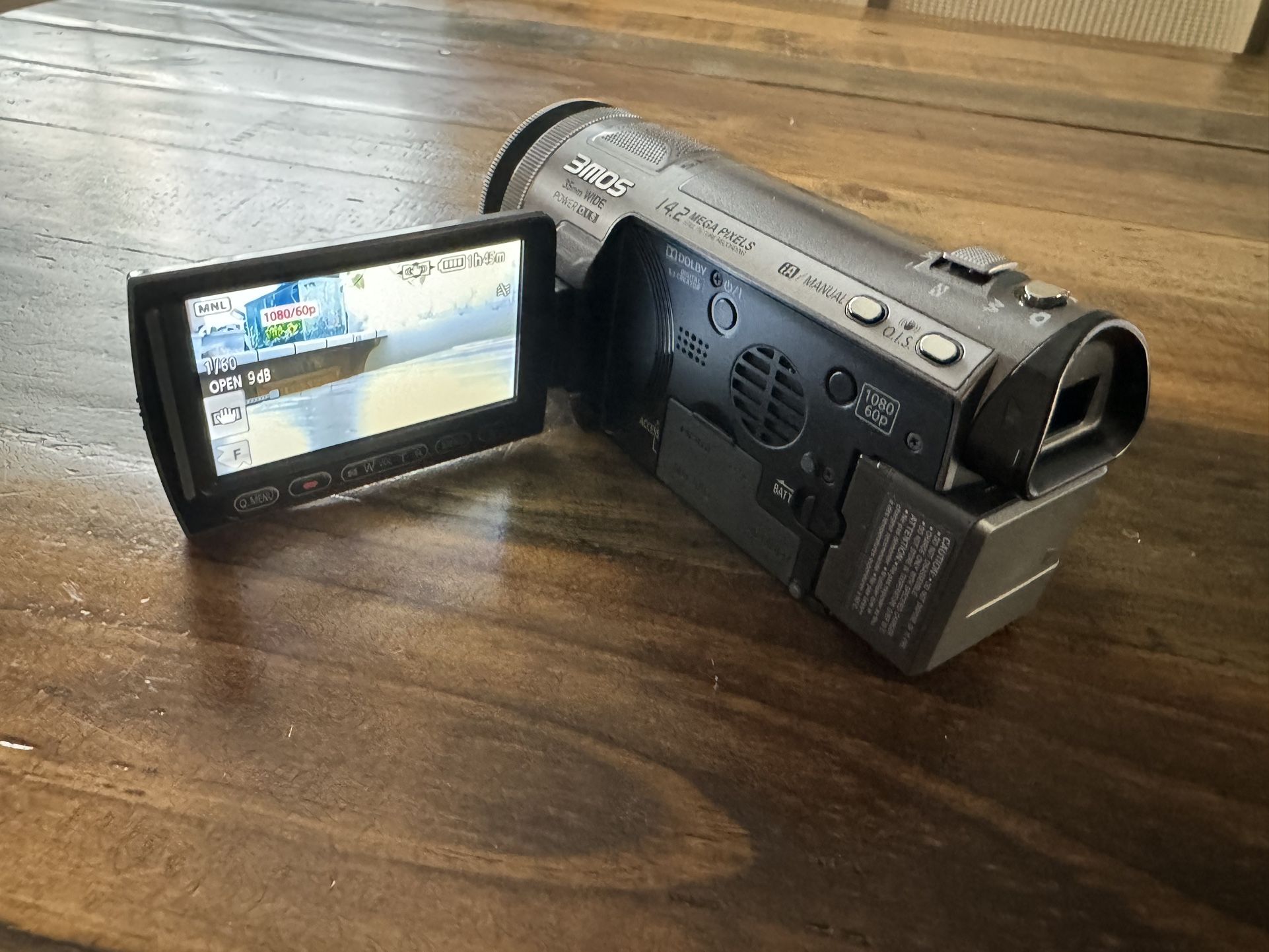 Panasonic 3D Camcorder HDC SDT750 High Definition Complete In Box