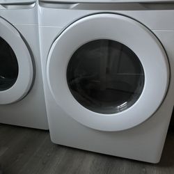 Washer Dryer In Perfect Condition Moving Out Sale