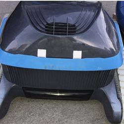 Cayman dolphin pool cleaner