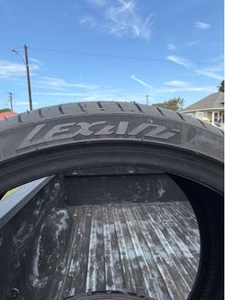 TIRE ( 295/30RZ/22 )