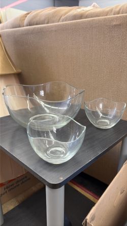 3 set wavy scalloped Bowls