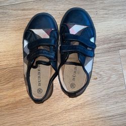 Kids BURBERRY TRAINERS SIZE 30