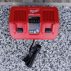 RAPID CHARGER MILWAUKEE