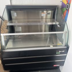 Turbo Air TOM-40LB-N 39" Horizontal Open Air Cooler w/ (2) Levels, 115v