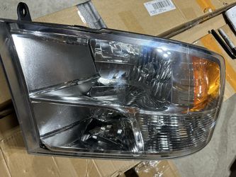 OEM Headlight Assembly 2014 Ram 1500