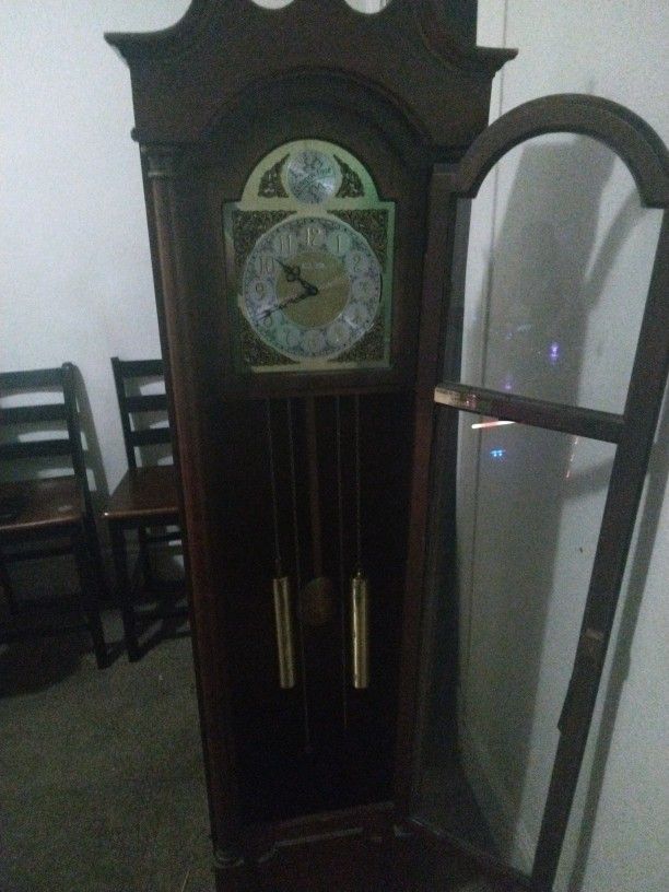 Howard Miller Grand Father Clock