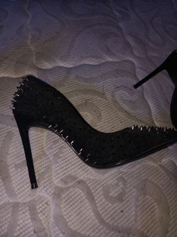 steve madden spiked heels. size 5 1/2 or 6