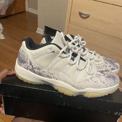 Jordan Low 