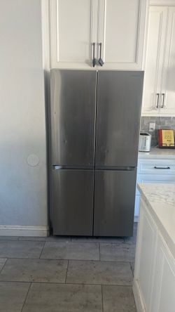 Samsung Stainless Steel 4-Door Refrigerator (for parts or to fix)