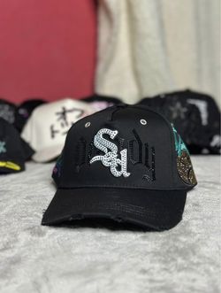 Dandy Hats x Sad Boyz 2.0“Psicodélica” Junior H Black Gorra Diamantes