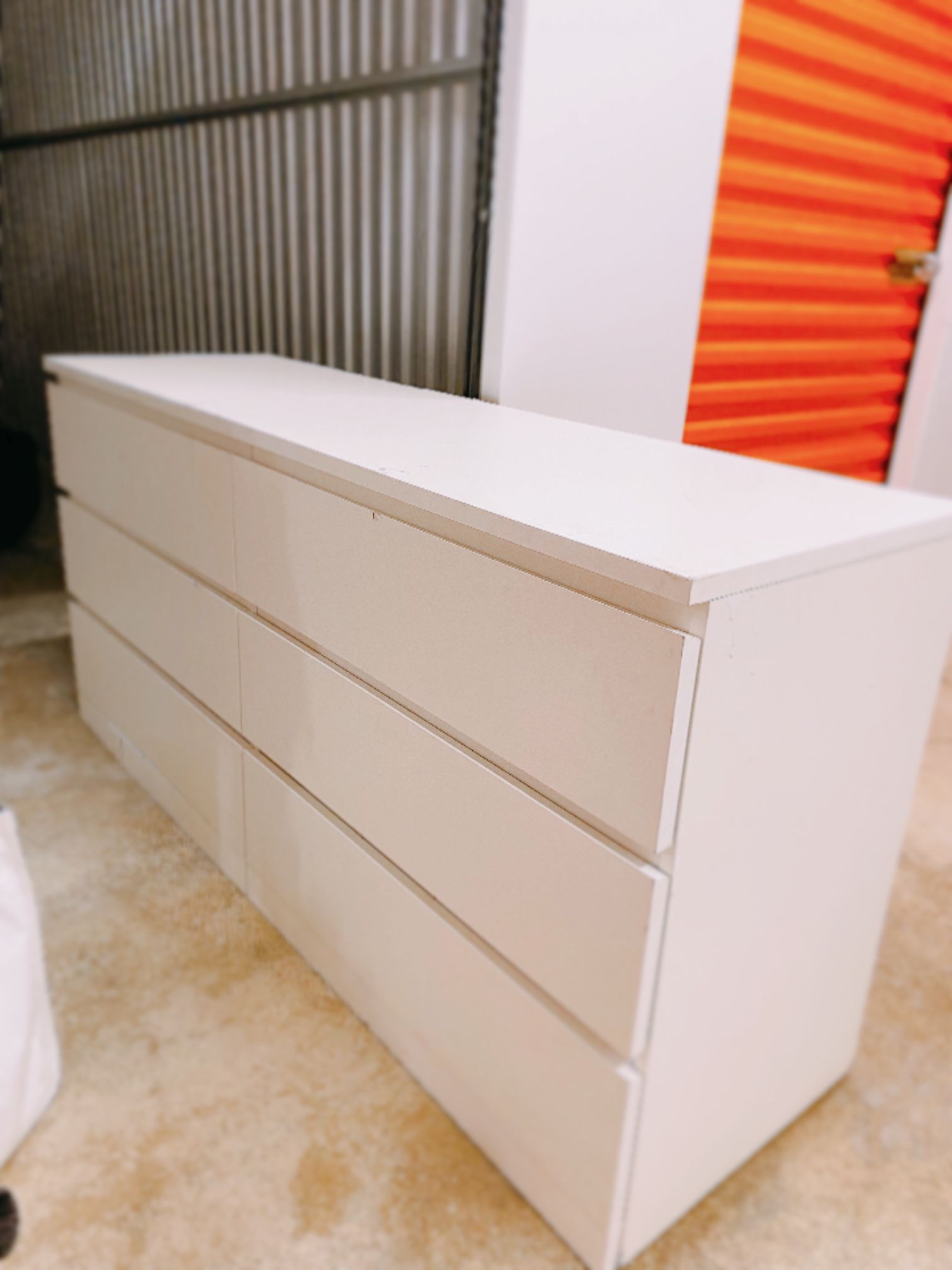 White Dresser for Sale in Miami, FL OfferUp