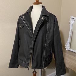Womans Universal Threads Jacket Size M Leather Faux Pleather 