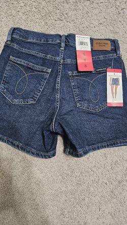 Calvin Klein Jeans Women's Short Size 4 With Tag