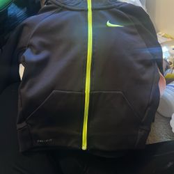 Nike Boys Black Jacket Size 5 
